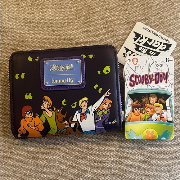 Glow in the dark -Loungefly Scooby-Doo Cartoon Character Wallet - Black and Blue - Picture 1 of 2